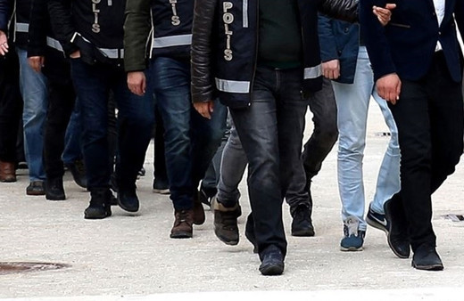 FETÖ'nün Kara Kuvvetleri mahrem yapılanması soruşturmasında 7 şüpheli gözaltına alındı