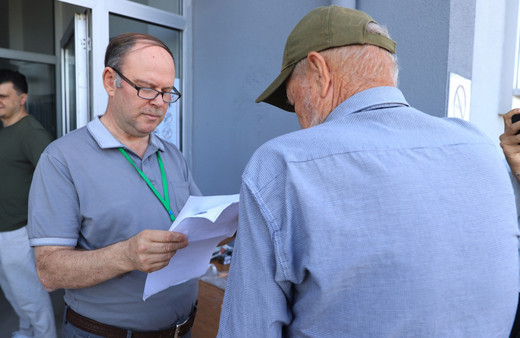 YKS'nin 81 yaşındaki "en yaşlı" adayı bu yıl 8. kez üniversite sınavına girdi