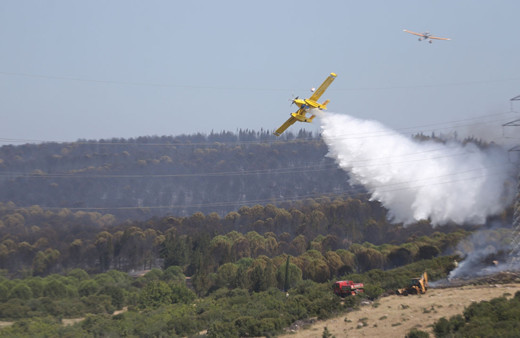 Çanakkale'de yangın paniği! Tarım arazisinde başladı ormana sıçradı, bu yolu kullananlar dikkat