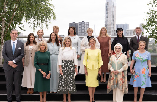 Emine Erdoğan’dan lider eşleriyle Boijmans Müzesi’nde buluşma