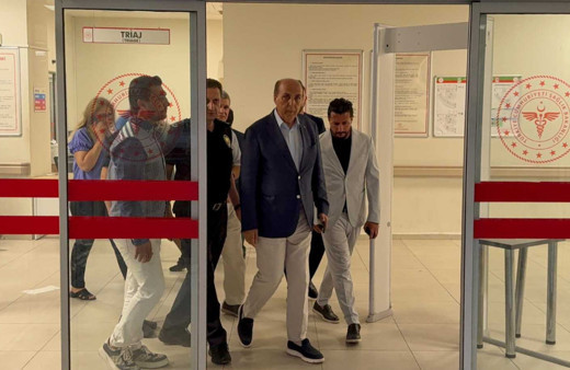 AK Parti Genel Başkan Yardımcısı denizde kaza geçirdi