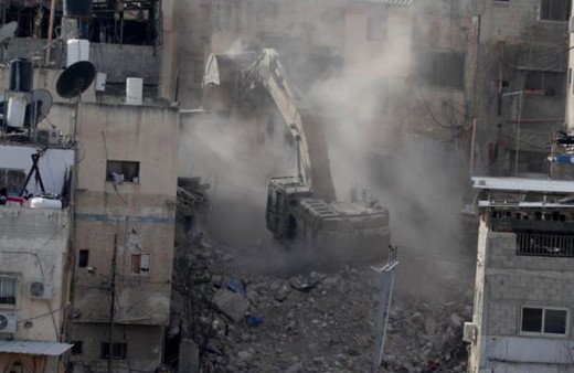 İsrail, Batı Şeria'daki Tulkerim Mülteci Kampında iki haftada 50 bina yıktı