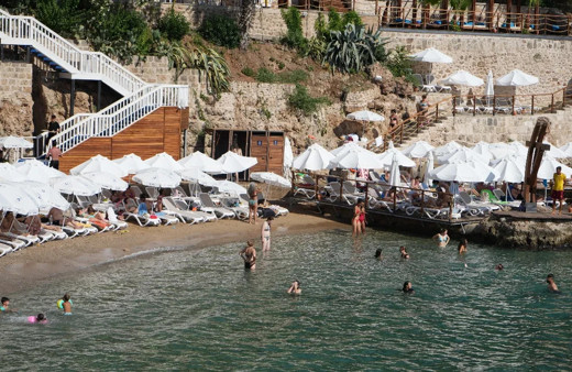 Plajda skandal! Irka göre, mesai saatli tuvalet ücreti!