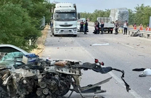 Balıkesir’de feci kaza: 3 kişi yaşamını yitirdi