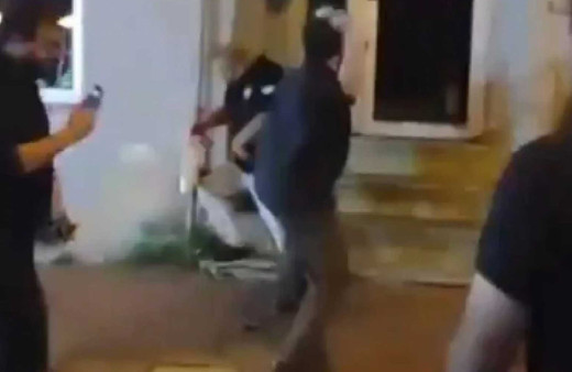 Leman Dergisi binasına saldırı