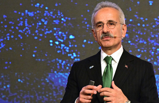 Türkiye, Afrika'yı dünya ticaret koridorlarına bağlayacak! Bakan Uraloğlu detayları paylaştı