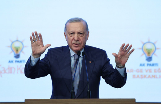 Cumhurbaşkanı Erdoğan'dan, Leman'ı savunan Özgür Özel'e: Git bir göz doktoruna görün