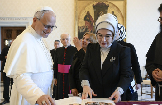 Emine Erdoğan, Papa 14. Leo ile görüştü