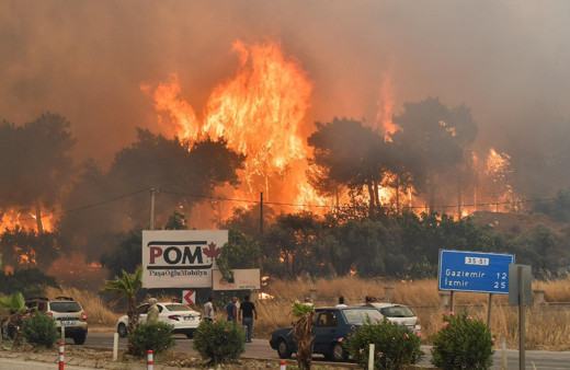 İzmir'i yakan elektrik direği dendi! Gediz elektrik yalanladı ama bu video çıktı