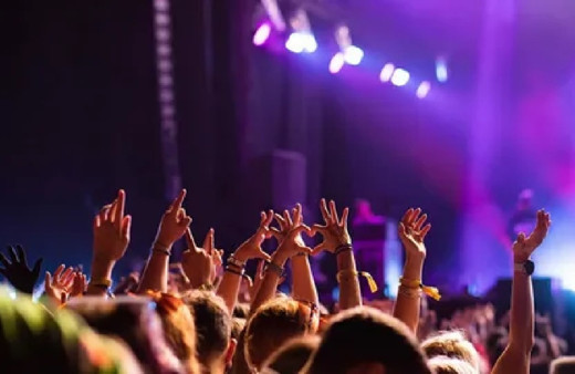 2024'te en çok kazanan hangisi? Şarkıcıların konser kazançları ortaya çıktı!