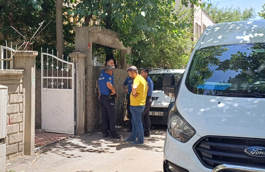 Batman'da eşini ve iki çocuğunu bıçaklayan kişi cami tuvaletinde yakalandı