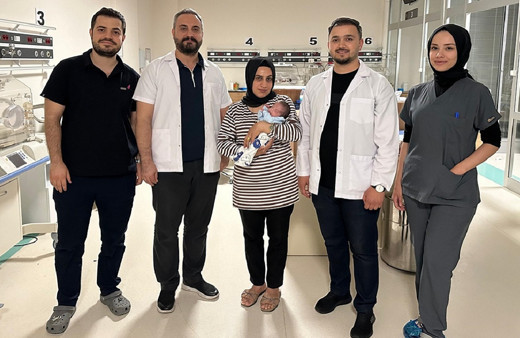 Batman'da 905 gramlık Sevda Bebek 2 aylık tedaviyle hayata tutundu...