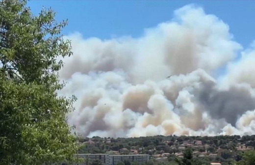 Yangın nedeniyle Marsilya'daki havalimanı kapatıldı