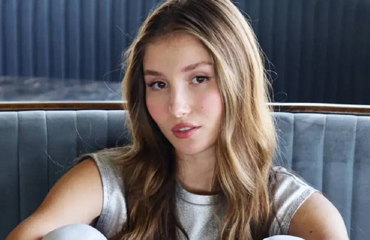 Berk Atan ve İlayda Akdoğan aşk yaşıyor...