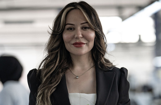 Tek kaldı pes etmedi devlet desteğiyle işini geliştirdi! Bakandan ödül bile aldı, şimdiki hedefi ise...