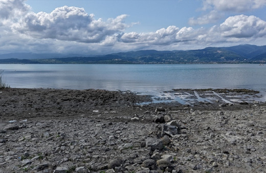 Kuraklık ve sıcaklık artışı nedenitle Sapanca Gölü'nde son 2 yılda 60 milyon metreküp su kaybı!