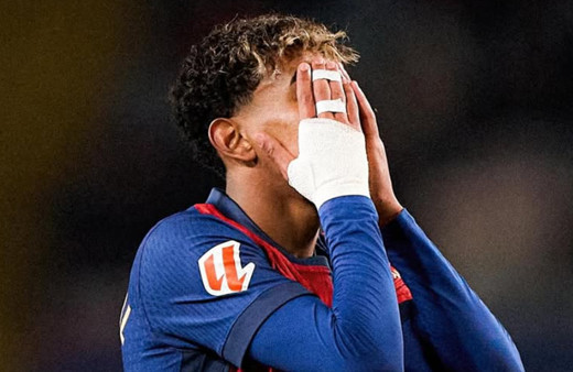 Lamine Yamal'ın başı dertte