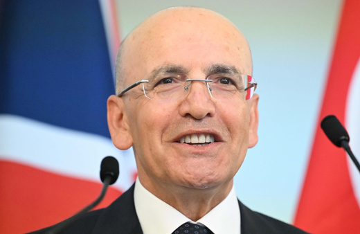 Mehmet Şimşek'ten 'Bu ay faiz indirimi bekliyorum' iddiasıyla ilgili açıklama