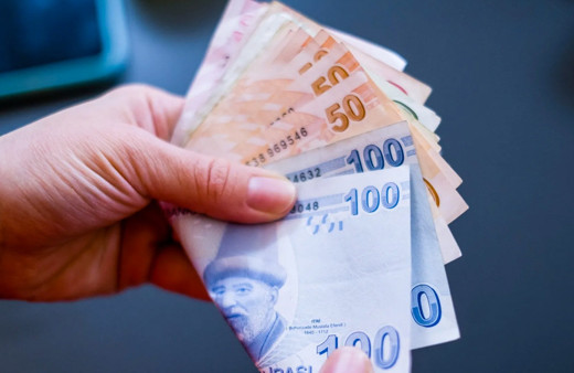 Bankalar artık emekli maaşına bloke koyabilecek! Yargıtay kararı emekliyi yaktı