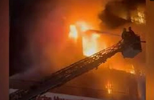 Irak'ta korku dolu anlar! AVM'de çıkan yangın felekete dönüştü: 70 can kaybı