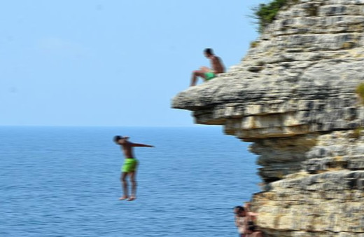 Tekneden denize atladı! Sonrası çok korkunç