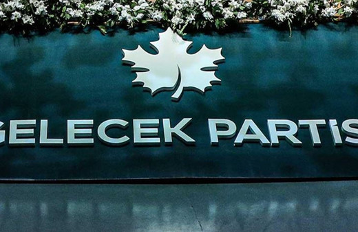 Gelecek Partisi'nde çifte istifa
