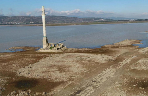 İzmir'de barajlar alarm veriyor: İZSU'dan su tasarruf çağrısı