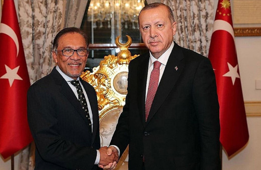 Erdoğan, Malezya Başbakanı İbrahim ile görüştü