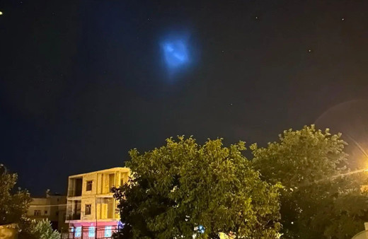 Bu mavi ışık neyin nesi? Dün gece Türkiye'nin her yerinde görüldü