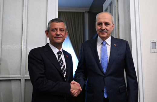 Kurtulmuş'tan Özgür Özel'e terörsüz Türkiye süreci ziyareti