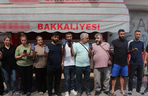 Kurduğu çarkla güvenlerini kazandı! 30 Yıllık bakkal para ve altınlarla ortadan kayboldu...