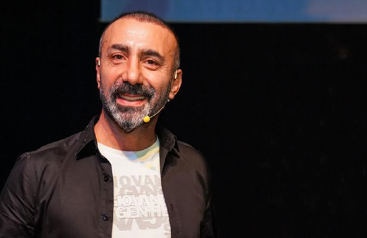 TRT'de projeye başlayacaktı: Ünlü oyuncu Cumhurbaşkanı Erdoğan'ı yere göğe sığdıramadı...