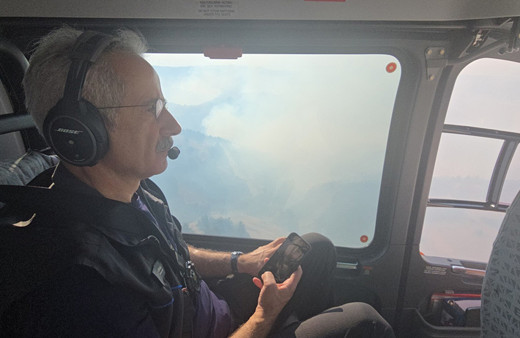 Bakan Abdulkadir Uraloğlu, Bursa'daki yangın bölgesini havadan inceledi