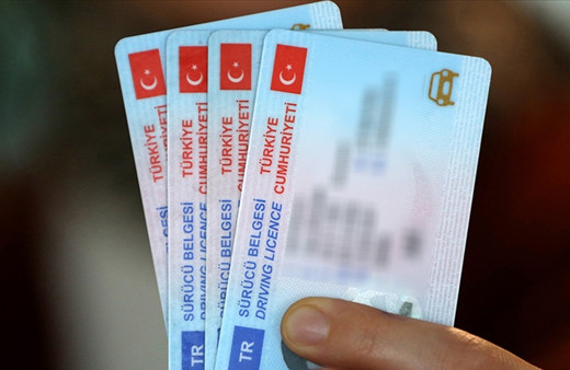 2 milyonu aşkın kişi sürücü belgesini yenilemedi