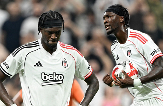 Beşiktaş'ın yıldız futbolcusu Abraham'a hırsızlık şoku