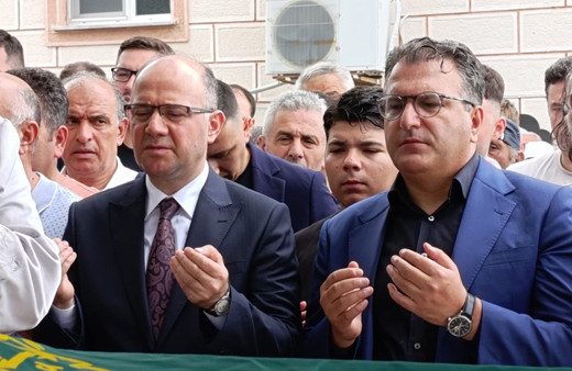 Gazeteci Cem Küçük'ün babasının cenazesi, Giresun'da toprağa verildi