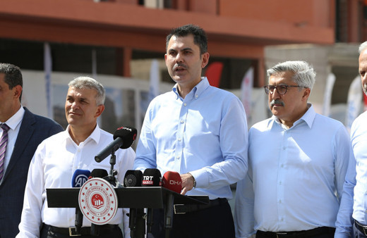 İzmir ve Bilecik'te yangın sonrası 350 konut inşa edilecek: Bakan Kurum'dan açıklama