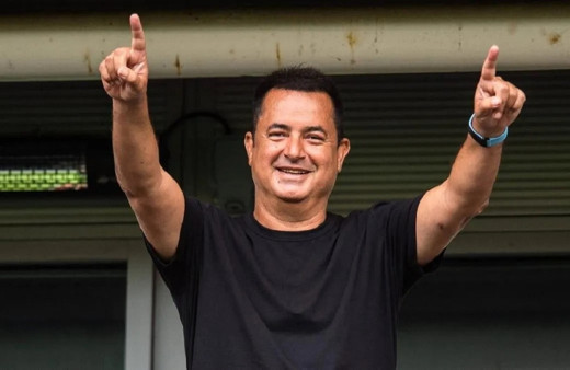 Acun Ilıcalı Enis Destan'ı Hull City kadrosuna dahil etti...