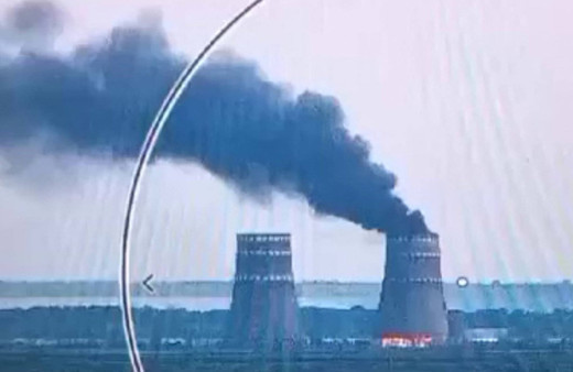 Ukrayna'daki Zaporijya Nükleer Santrali vuruldu