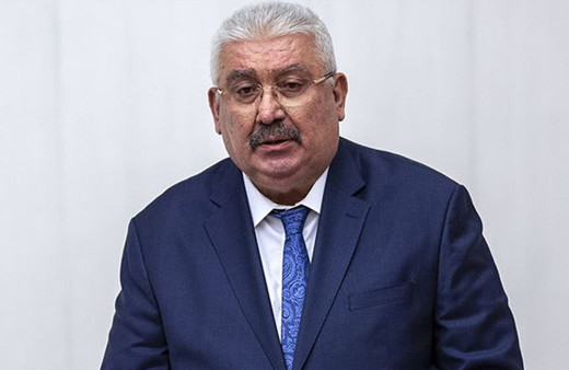 Semih Yalçın, Müsavat Dervişoğlu'na 'akıllı ol' deyip saydırdı: Pavyon kabadayısı kılıklı...