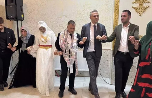 Aşkları sınır tanımadı! Endonezya'dan Hakkari'ye gelin geldi