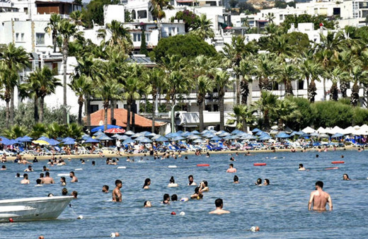 Bodrum'da yaz mevsimiyle birlikte nüfus 4 katına çıktı