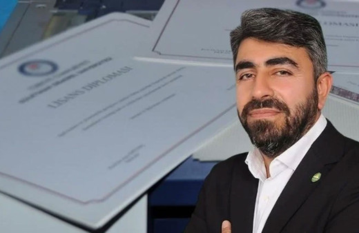 Hüda-Par'lı siyasetçi Ferhat Uzun'un diploması da sahte çıktı attığı mesaja bakın