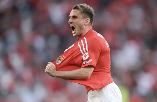 Fenerbahçe pes etmedi Kerem Aktürkoğlu için Benfica'nın aklını alan teklif