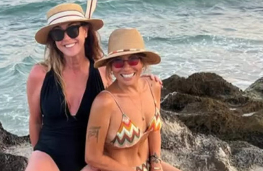 Paylaşmaya doymuyor! Işın Karaca'dan peş peşe tatil kareleri...