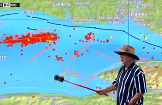 Şener Üşümezsoy'un İstanbul depremi açıklamaları sosyal medyada TT oldu