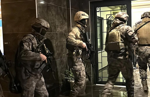 İstanbul'da suç örgütlerine operasyon: 69 tutuklama