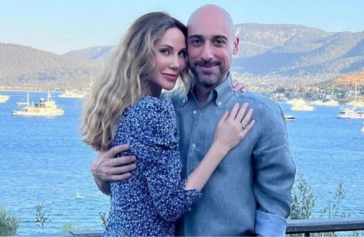 Demet Şener tatilde görüntülendi! Fit görünümü hayran bıraktı