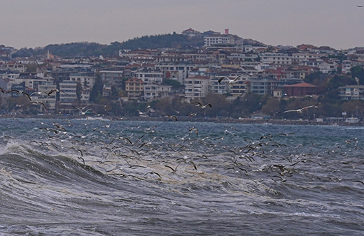 AKOM'dan İstanbul için fırtına uyarısı! Serin günler kapıda