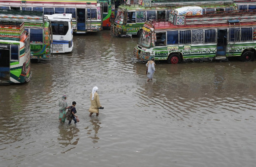Pakistan'ın kuzeybatısında sel! En az 49 kişinin ölümüne neden oldu